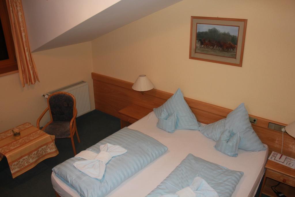 Landgasthaus & Hotel Kurfer Hof Bad Endorf Kamer foto